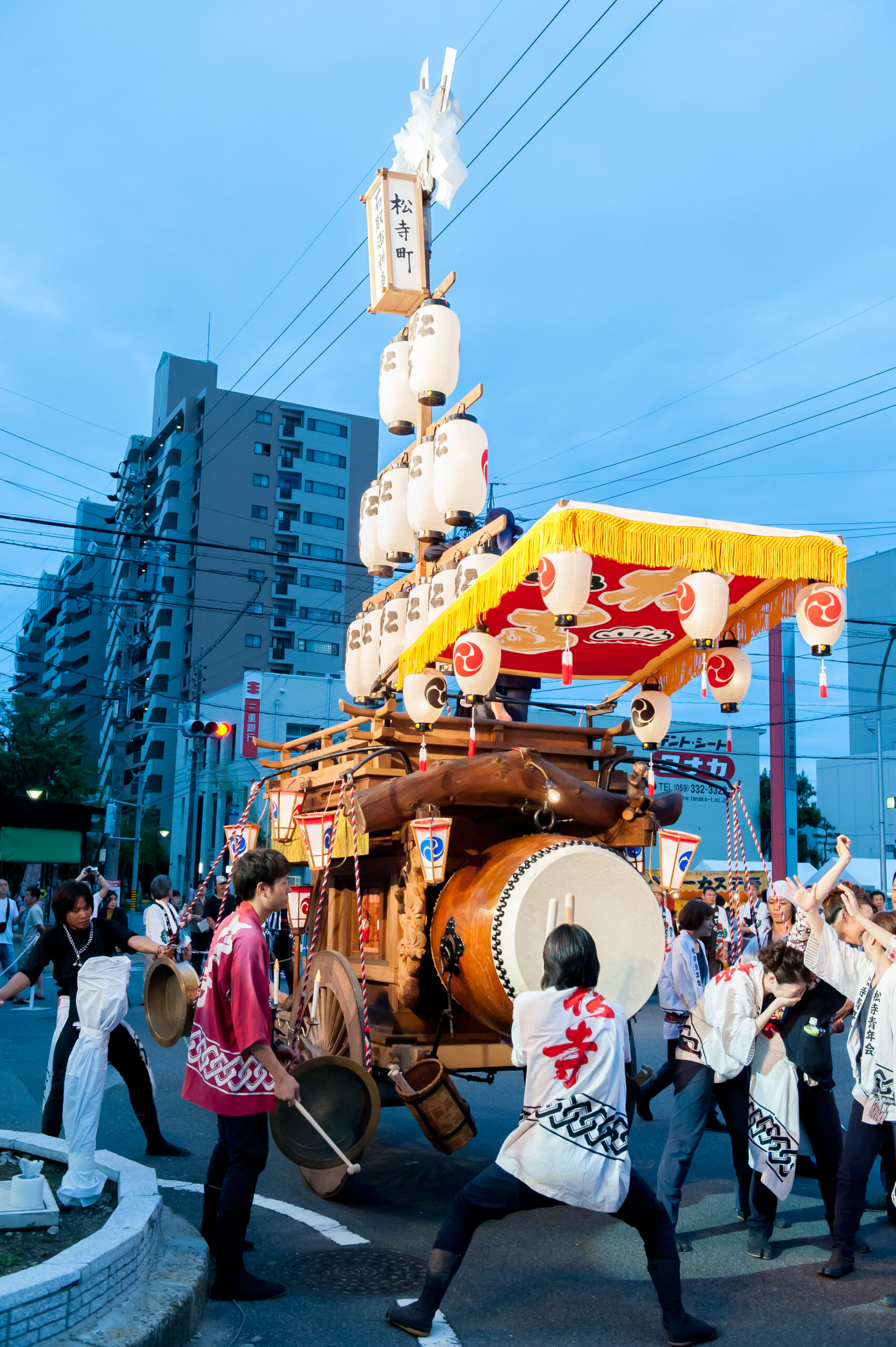天然石　踏み石　丸型　引き取り愛知県 景石 幡豆石の製品案内愛知県岡崎市の石灯篭・水鉢蹲など石材製品の